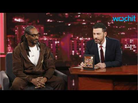 VIDEO : Snoop Dogg Please Narrate Your Own 'Planet Earth'