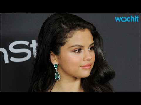 VIDEO : Does Selena Gomez Have a New Man?