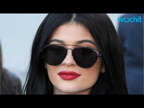 VIDEO : Will She Survive It? Kylie Jenner's House Has a Leak