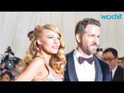 VIDEO : Ryan Reynolds Defends Naming His Daughter James