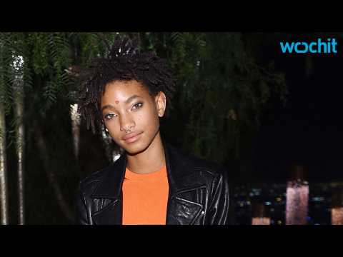 VIDEO : Willow Smith: 15-Years-Old and Basking in Success