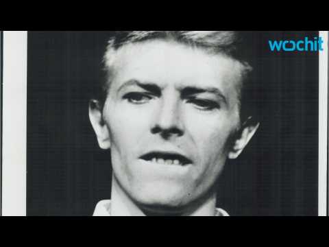VIDEO : David Bowie Earns First Number One Record