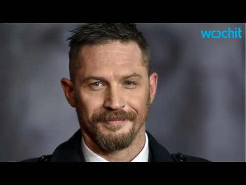 VIDEO : Was Tom Hardy Serious About Choking Out Director of 'The Revenant'?