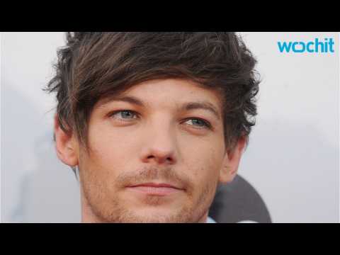 VIDEO : One Direction's Louis Tomlinson Confirms Baby's Arrival