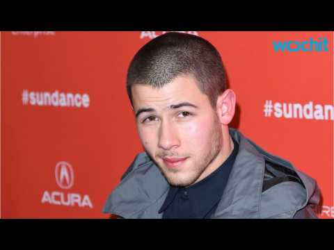 VIDEO : Nick Jonas Tells Us How He Stays in Shape