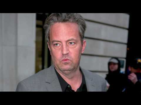 VIDEO : Matthew Perry Doesn't Remember Three Seasons of Friends