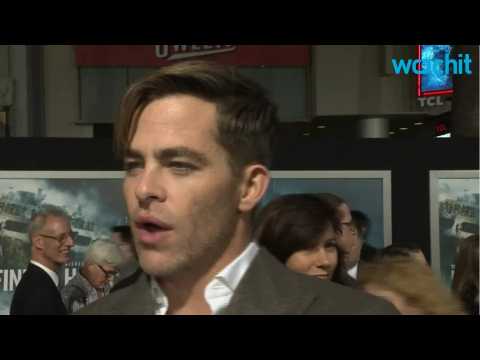 VIDEO : Chris Pine Talks Wonder Woman & How It Differs From Male Superhero Films