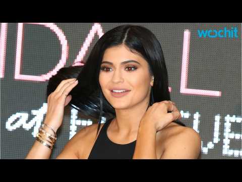 VIDEO : Kylie Jenner Angry Rob Kardashian is Dating Blac Chyna