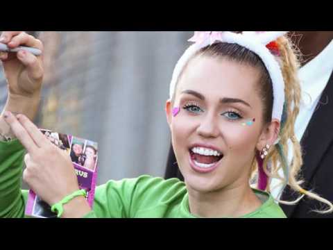 VIDEO : Miley Cyrus va jouer dans une série télé de Woody Allen