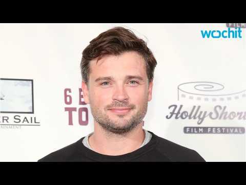VIDEO : Tom Welling Playing Supergirl's Superman?