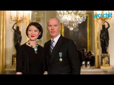 VIDEO : Michael Keaton Recognized By French Cultural Elite