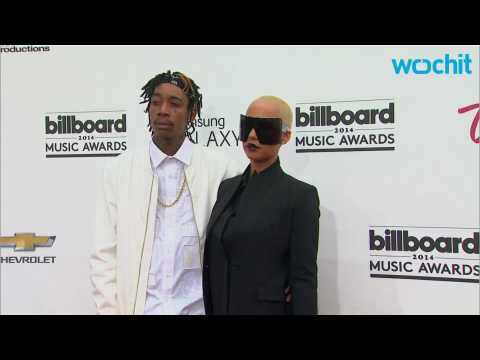 VIDEO : Kanye West and Wiz Khalifa Turn Twitter Fingers, To A Truce