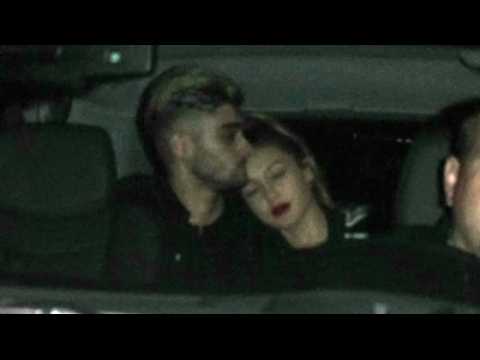 VIDEO : Gigi Hadid and Zayn Malik's Sweet Display of Affection After Nightclub
