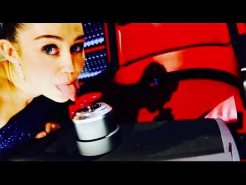 VIDEO : Miley Cyrus Joins The Voice Season 10 as a Key Adviser