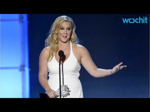 VIDEO : Amy Schumer Explains Why She Spoke Out Against ?Glamour'