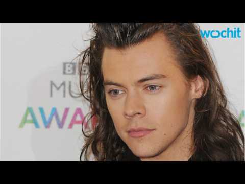 VIDEO : Harry Styles Will Live on an Old Navy Ship to Prepare For a Movie Role