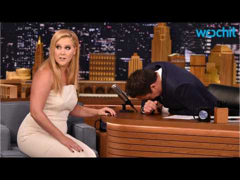 VIDEO : Amy Schumer Doesn't Appreciate the  Plus-Size? Status Glamour Magazine Gave Her