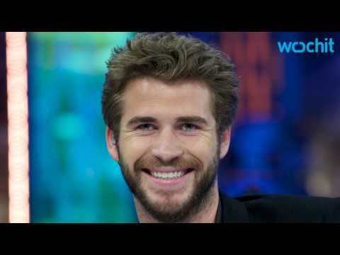 VIDEO : Despite Rumors Liam Hemsworth Says He's Not Engaged to Miley Cyrus