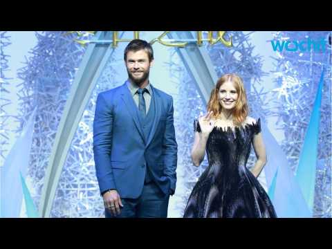 VIDEO : Chris Hemsworth and Jessica Chastain Reveal Their First Thoughts About Each Other in Funny G