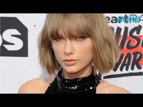 VIDEO : Taylor Swift Is Storming The Fashion World
