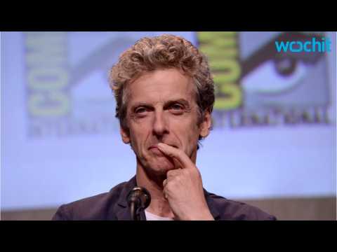 VIDEO : Peter Capaldi Turns 58 Today: He Looks Great!