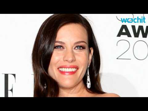 VIDEO : Liv Tyler Shows Off Her Baby Bump in a Black and White Picture in Instagram