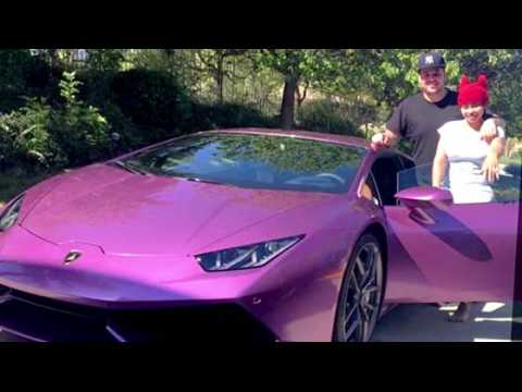 VIDEO : Rob Kardashian Buys Blac Chyna a Purple Lamborghini