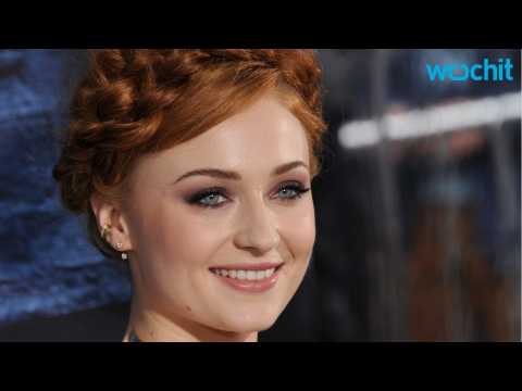 VIDEO : Game of Thrones's Sophie Turner: ?Everyone in L.A. Has an Agenda?