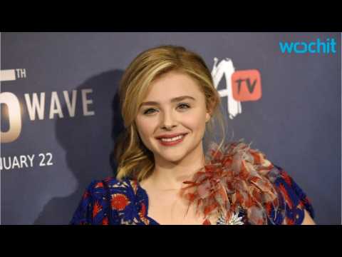 VIDEO : Chlo Grace Moretz Clears The Air On Fued With Kim Kardashian