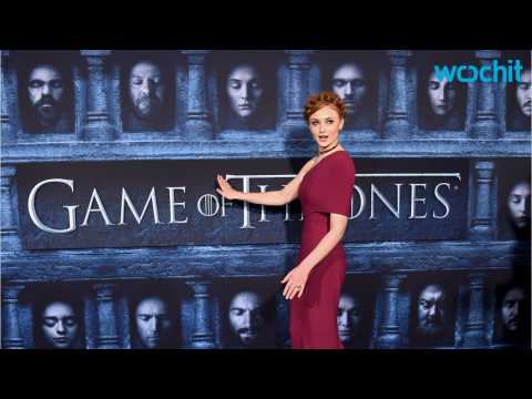 VIDEO : Sophie Turner Is Skeptical of L.A.