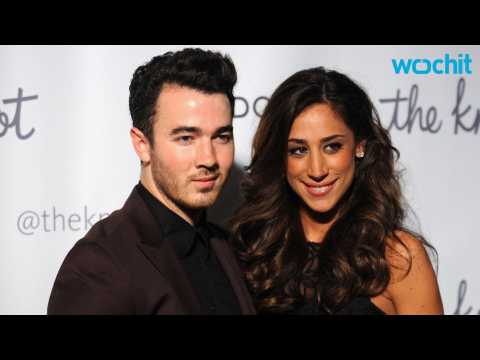 VIDEO : Kevin Jonas and Wife Danielle Ready for Second Child