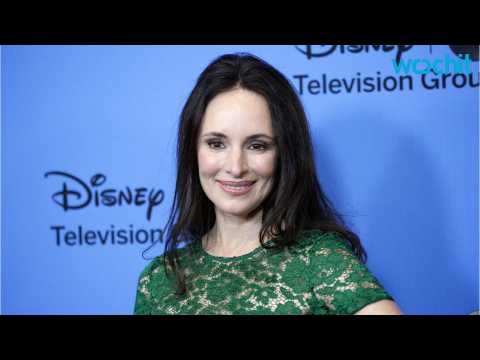 VIDEO : Former Revenge Star Madeleine Stowe Robbed at Gunpoint While Naked Inside Her Private Home
