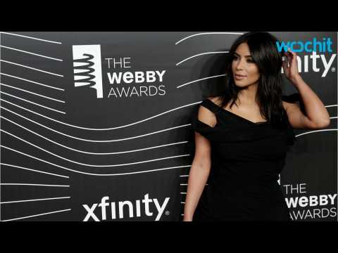 VIDEO : Kim Kardashian Doesn't Think Anyone Wants to See Her Naked?