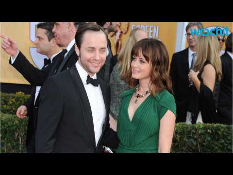 VIDEO : Alexis Bledel Had Baby in the Fall and Kept it Secret