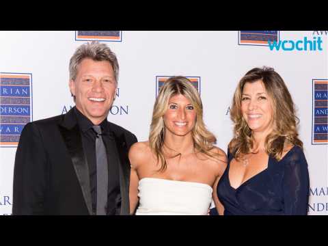 VIDEO : Bon Jovi Celebrates 27th Wedding Anniversary