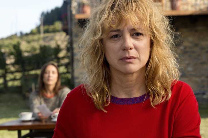 quelle actrice francaise incarne le personnage d’emma la mere de lou