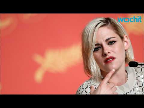 VIDEO : Kristen Stewart's Latest Film Gets Booed at Cannes
