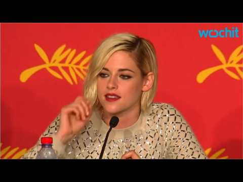VIDEO : Kristen Stewart Feels At Home In French Film Industry