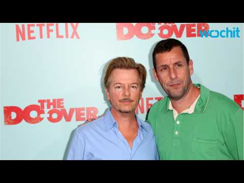 VIDEO : Adam Sandler Will Surprise at 'The Do-Over' Premiere