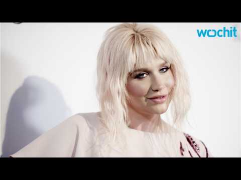 VIDEO : Kesha's Mom Voices Anger Over Billboard Performance Cancellation