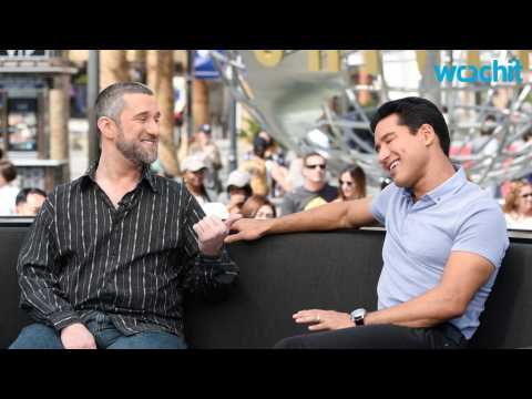 VIDEO : Dustin Diamond Reunites With Mario Lopez For Tell All