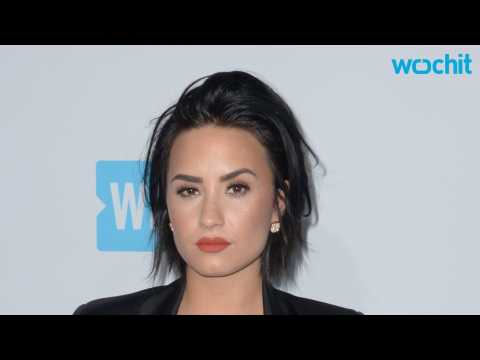 VIDEO : Demi Lovato Describes being Nightmare Before Sobriety
