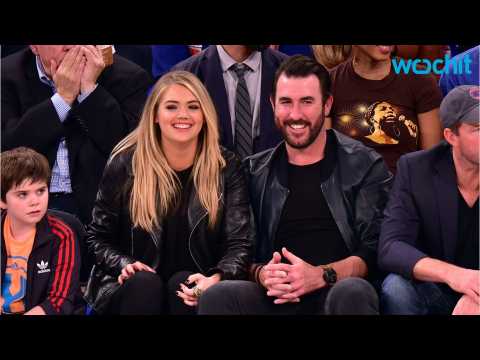 VIDEO : Kate Upton is off the market