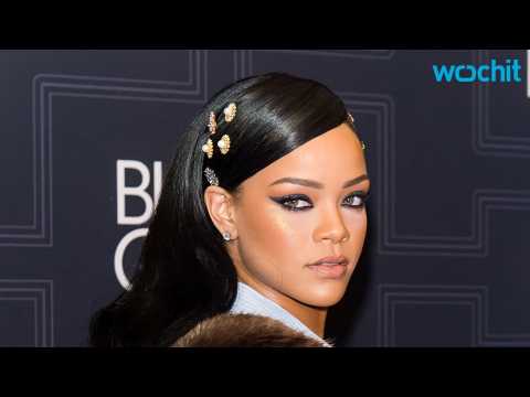 VIDEO : Why Wasn't Rihanna At The Met Gala?