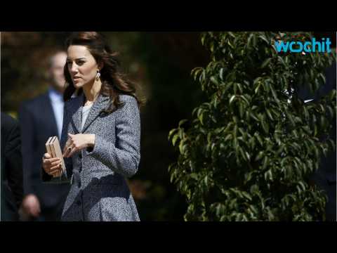 VIDEO : Kate Middleton Dons Michael Kors Coat Again