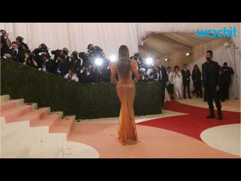 VIDEO : Why Didn't Jay Z Go To Met Gala With Beyonce?