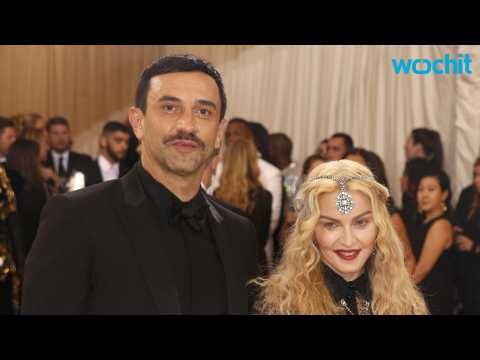 VIDEO : Madonna Deems Met Gala Outfit A 