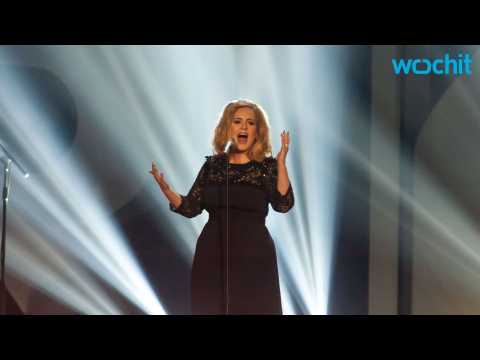 VIDEO : Adele Makes Incredible Offer to Swedish Couple