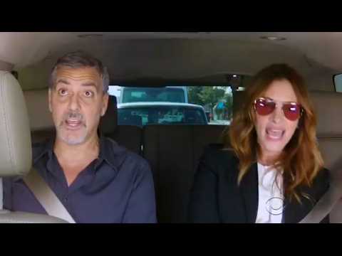 VIDEO : Pour remplir sa voiture et viter une amende, il appelle George Clooney et Julia Roberts