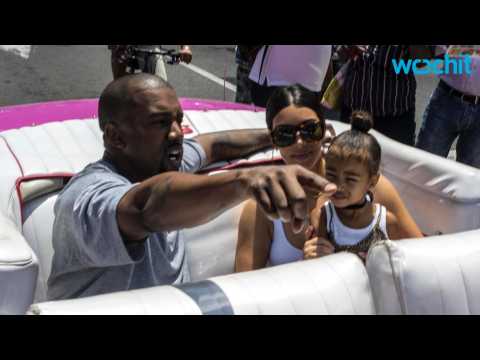 VIDEO : Kim Kardashian Explores Cuba With Kanye West